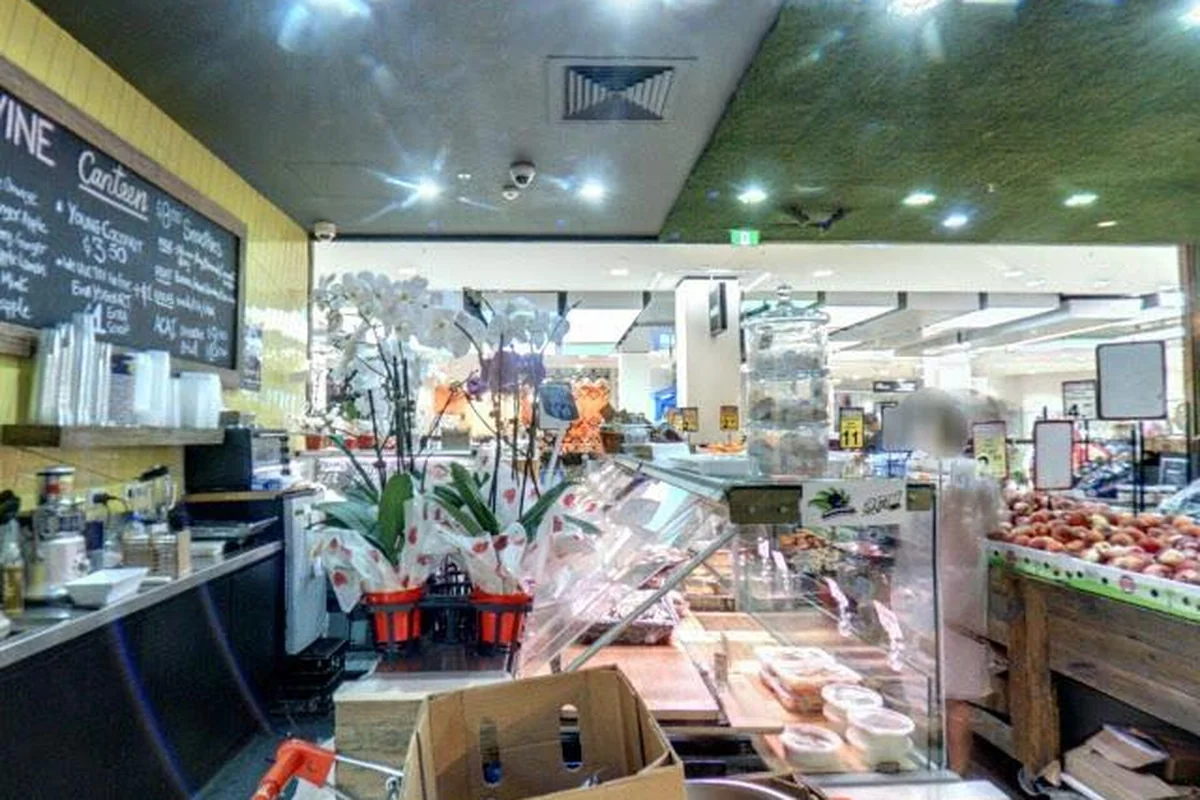 Blooms The Chemist Bondi Junction