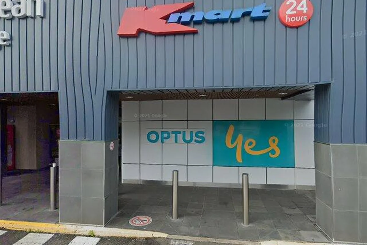 Blooms The Chemist Penrith Nepean Centro