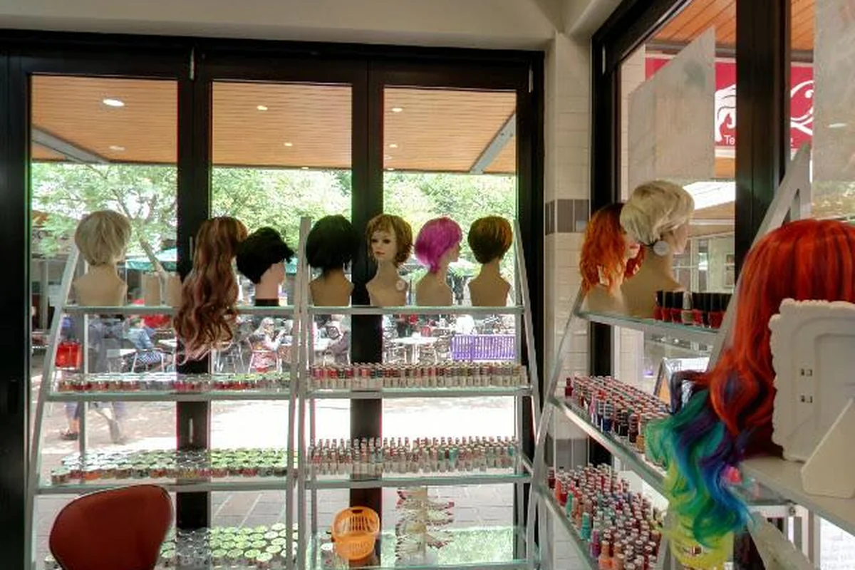 Chemist Outlet