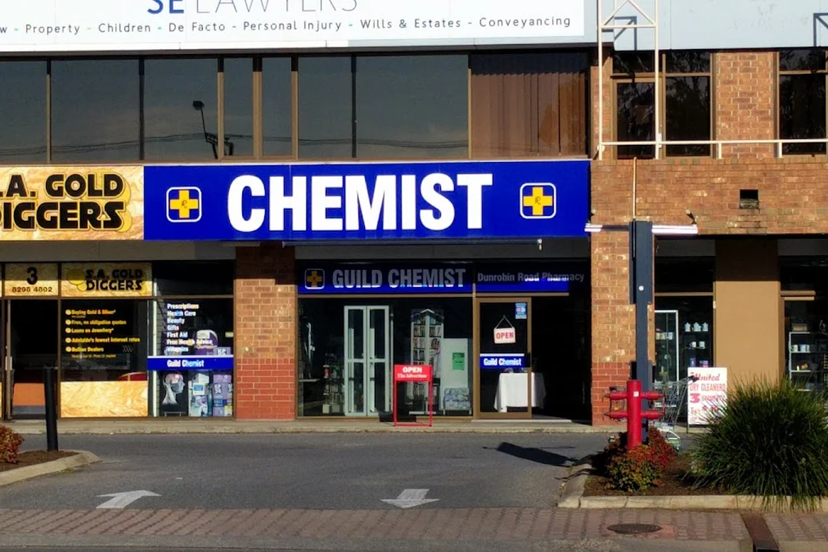 Dunrobin Road Pharmacy