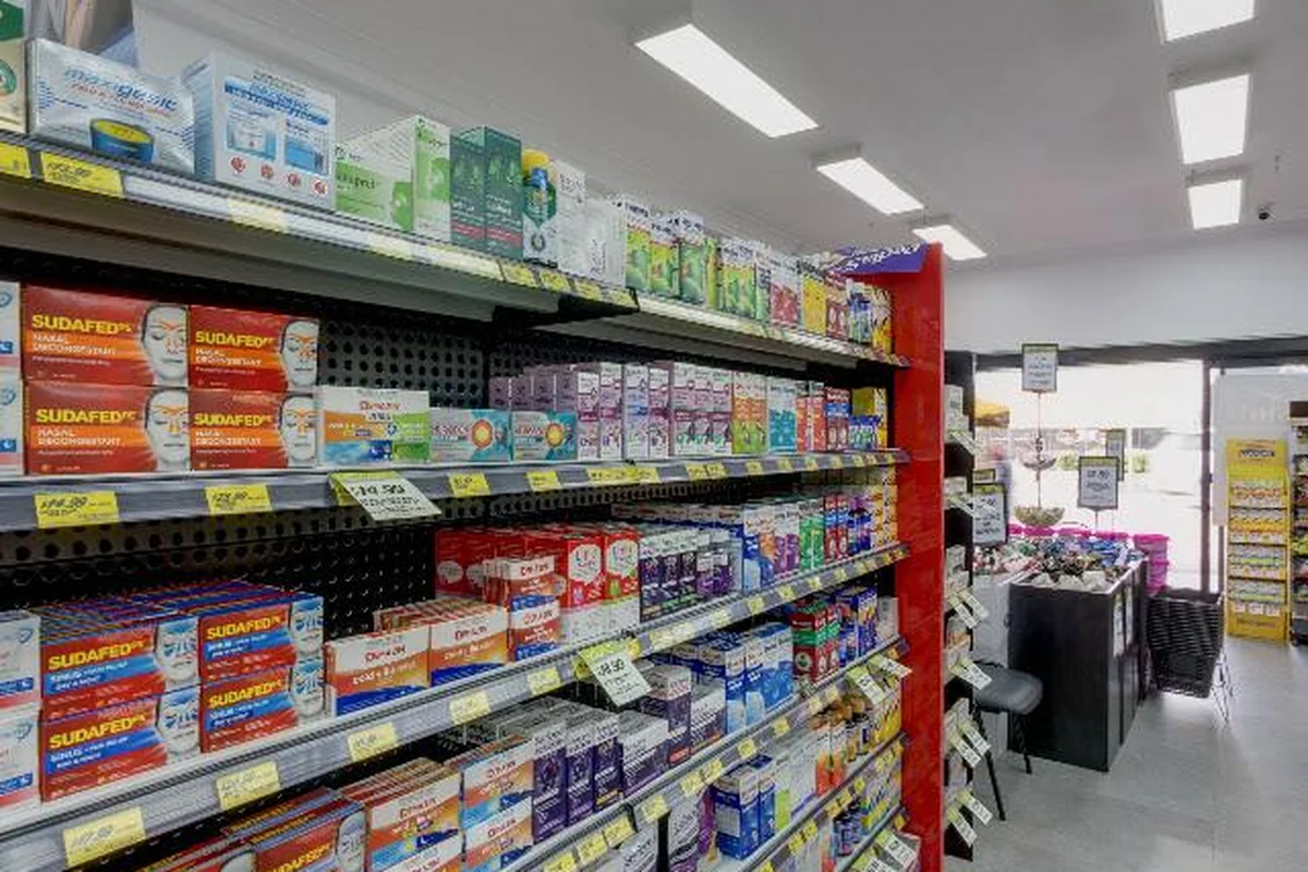 Pharmacy 4 Less Fairfield Heights