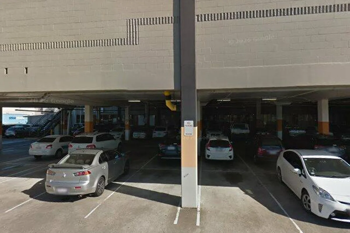 Priceline Carindale