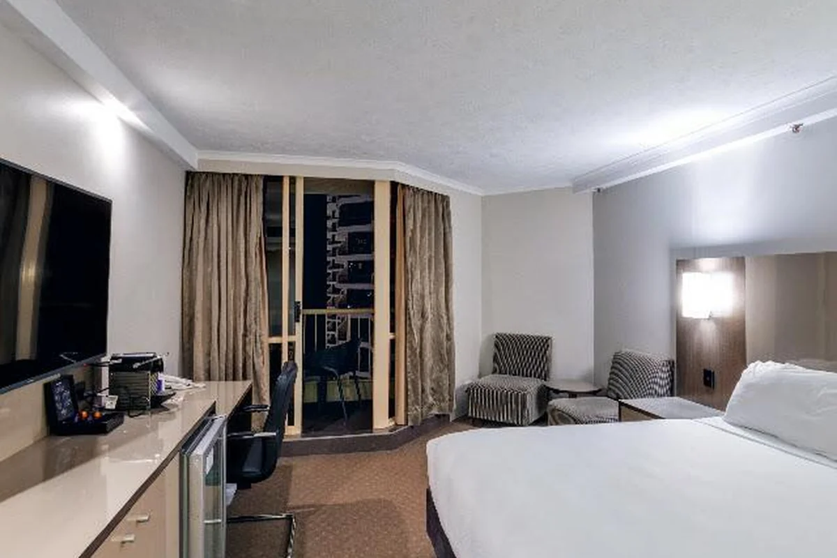 Priceline Pharmacy Surfers Paradise
