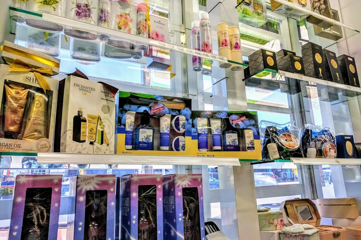 Above and Beyond Discount Chemist photo 1