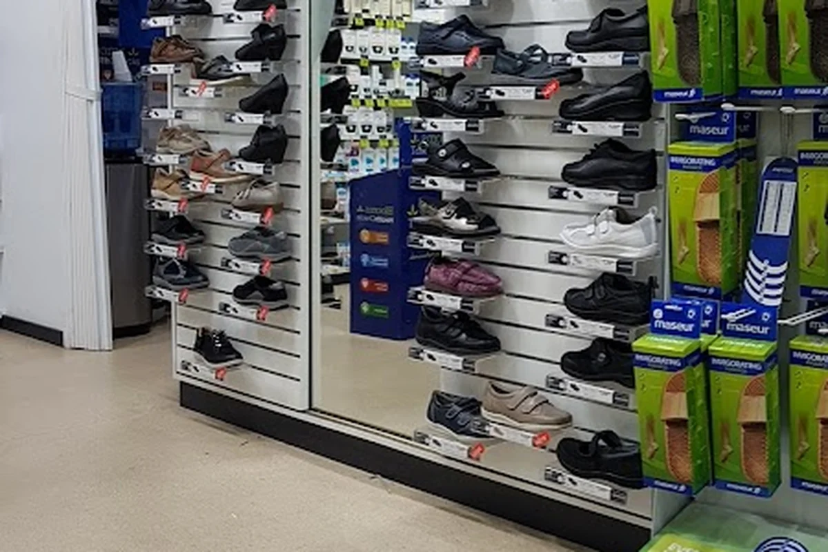 Blooms The Chemist Bathurst Stockland photo 1