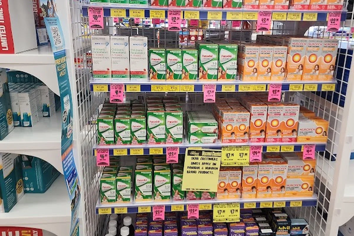 Direct Chemist Outlet Craigieburn Village photo 1