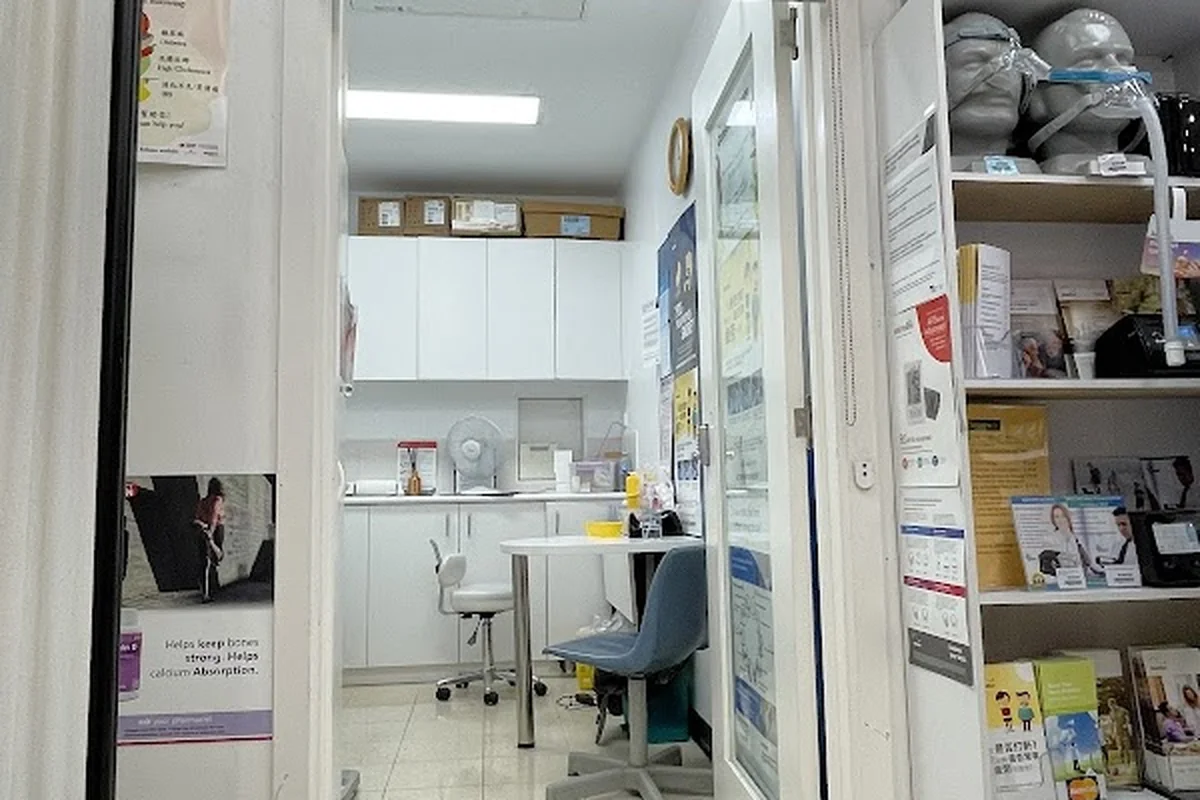 Li's Pharmacy photo 2