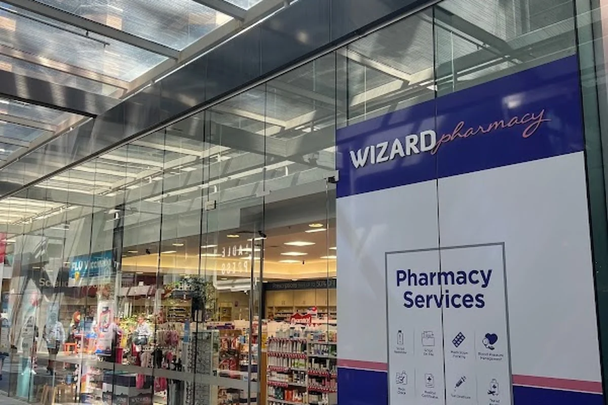 Neighbourhood Pharmacy Brookfield Place photo 3