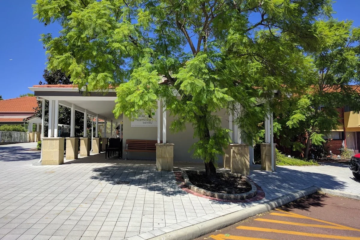 Pharmacy 777 Bentley photo 3